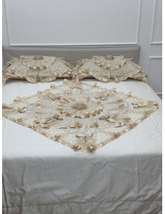 SET CENTROLETTO E GUANCIALI 2