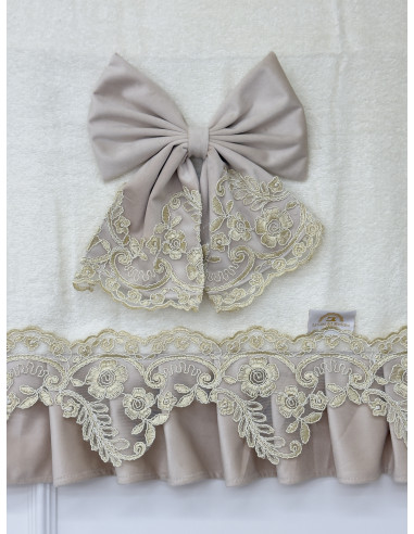 ASCIUGAMANI IN SCATOLA