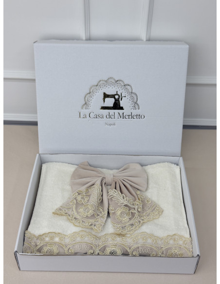 ASCIUGAMANI IN SCATOLA