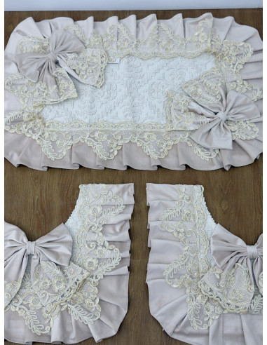 TRIS TAPPETI IN SCATOLA