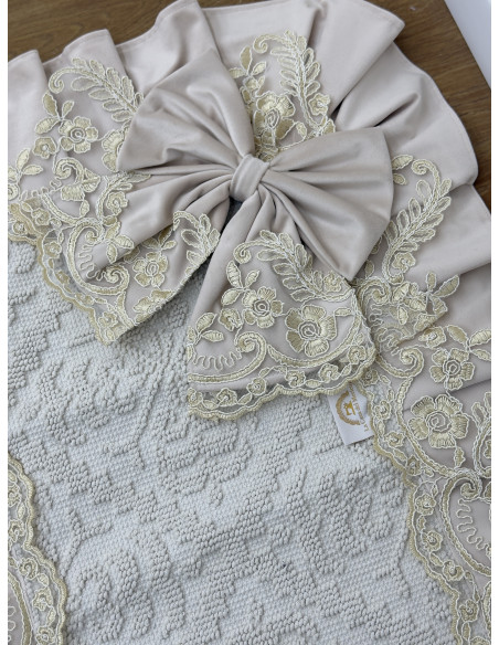 TRIS TAPPETI IN SCATOLA