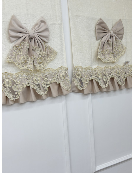 SET POEMA:  TRIS TAPPETI COPPIA DI ASCIUGAMANI COPRI WATER E ROTOLO