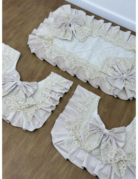 SET POEMA:  TRIS TAPPETI COPPIA DI ASCIUGAMANI COPRI WATER E ROTOLO