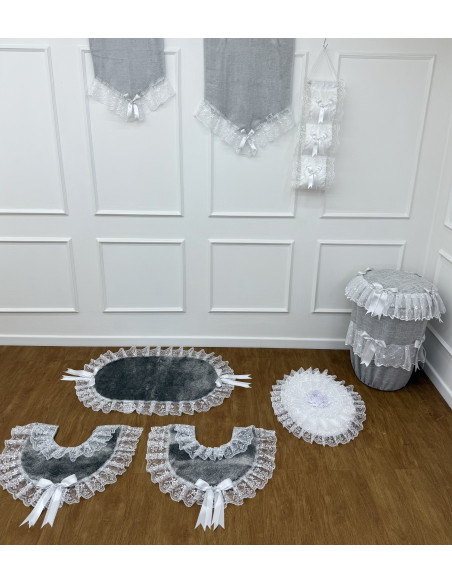 SET NOBILEZZA: TRIS TAPPETI C.WATER P.ROTOLO C.ASCIUGAMANI E C.CESTA