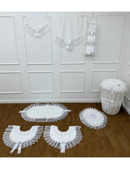 SET CANDORE: TRIS TAPPETI C.WATER P.ROTOLO E C.ASCIUGAMANI C.CESTA