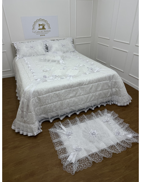 SET SPOSA TRAPUNTA GUANCIALI TRIS CENTRI CUSCINO E TAPPETO