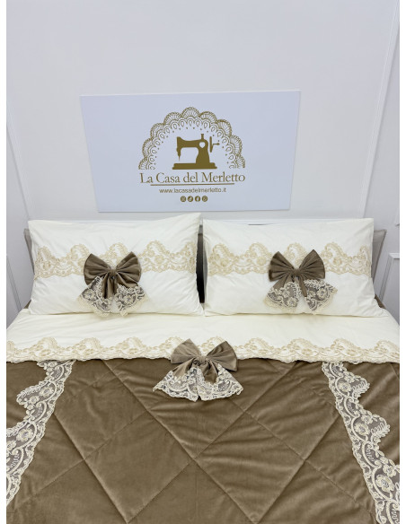 PIUMONE INCANTO REBRODE’ CON LENZUOLA E TRIS CENTRI