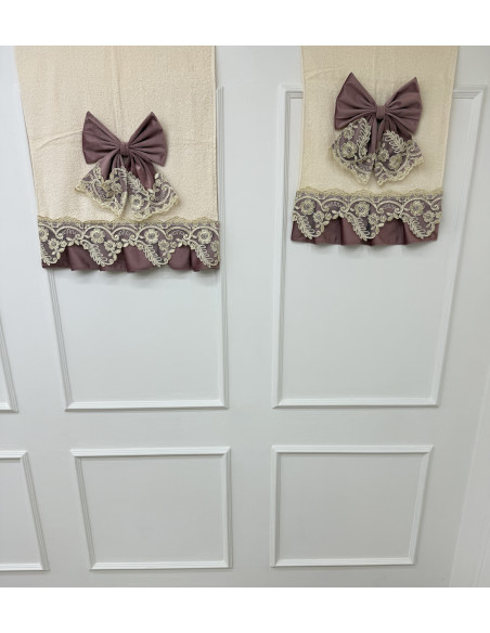 ASCIUGAMANI IN SCATOLA