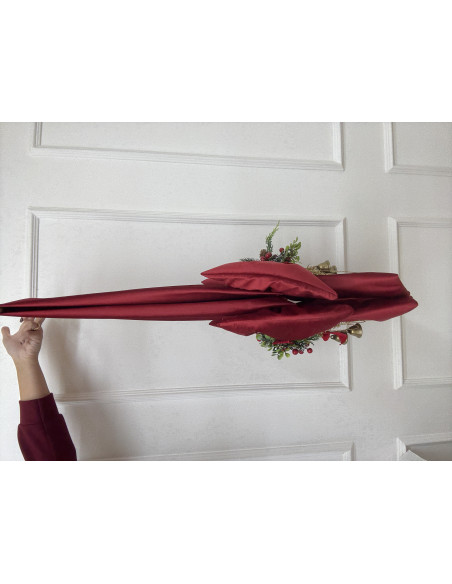 DOPPIO FIOCCO SOPRA PORTA IN VELLUTO ROSSO CON DECORI