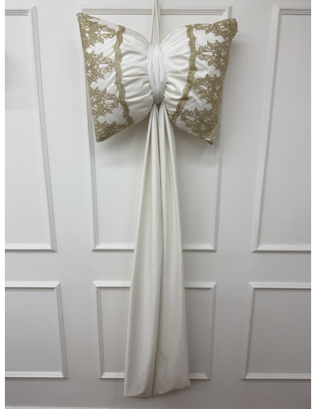 FIOCCO PER ALBERO IN VELLUTO PANNA CON PIZZO ORO - ALTEZZA 160CM