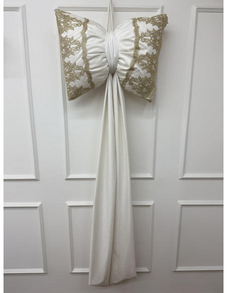 FIOCCO PER ALBERO IN VELLUTO PANNA CON PIZZO ORO - ALTEZZA 160CM