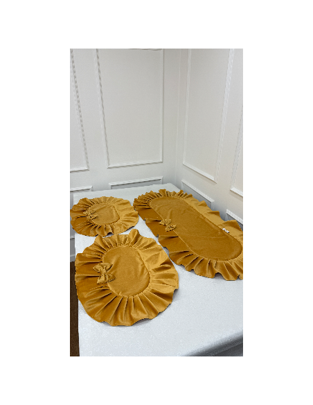 TRIS CENTRI IN VELLUTO ORO VOLA’ E FIOCCHI